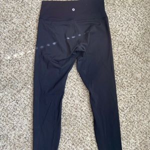 Size 8 lululemon 25 inch Wunder Train tight